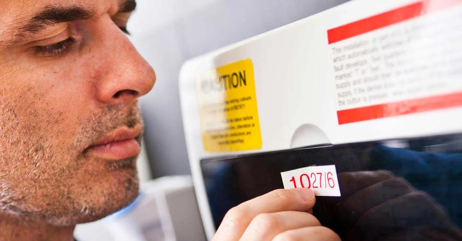 Labelprinter voor elektriciens standaard gelamineerde labels