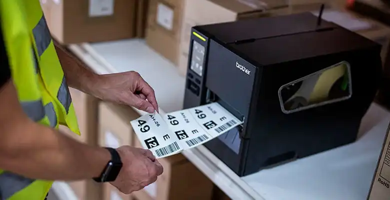 TJ industriële labelprinter in magazijn